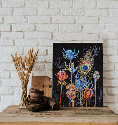 Abris Art siuvinėjimo rinkinys „Remembering“ — juoda 14 ct kanva, 22×30 cm, 34 spalvų