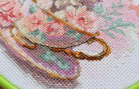 Abris Art kryželių rinkinys Arbatos vakarėlis 17×17 cm su PRECIOSA karoliukais, 14 ct