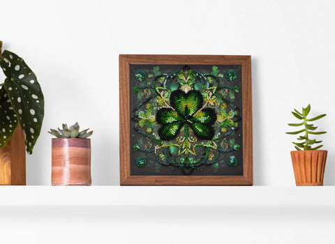 Abris Art karoliukų siuvinėjimo rinkinys „Sėkmės kaleidoskopas“, 15×15 cm