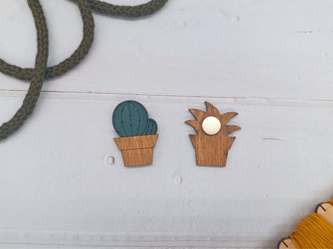 Adatų laikiklis‑magnetas „Kaktusas“ KF059/62 siuvimui - kaSiulai.lt