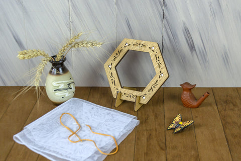 Ąžuolinis magnetinis siuvinėjimo rėmelis 14×16 cm – aukštos kokybės rankdarbiams - kaSiulai.lt