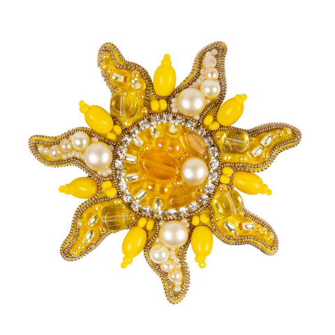 Segės rinkinys „Saulė“ 6×6 cm — siuvinėjimas karoliukais ir kristalais