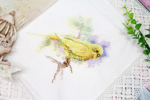 Elegantiškas kryželiu siuvinėjimo komplektas „Plunksnuotas bičiulis“, 15×14 cm - kaSiulai.lt
