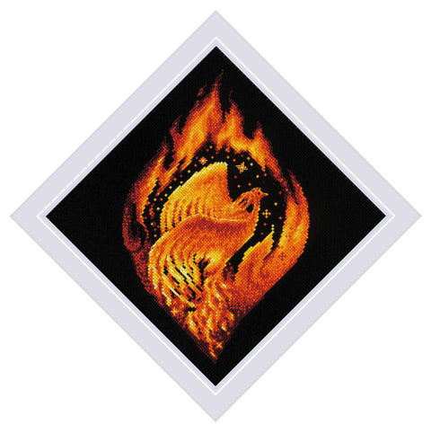 RIOLIS siuvinėjimo rinkinys „Flaming Phoenix“ Nr.2259 — 20×20 cm, juoda AIDA, 6 spalvų siūlai