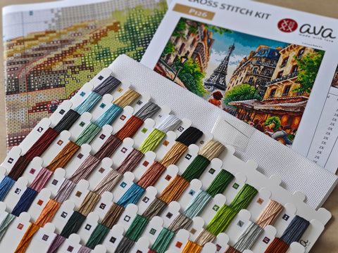 Kryželiu siuvinėjimo rinkinys „From Paris With Love“ ant 16 ct Aida, 66 spalvos, AVA Stitch