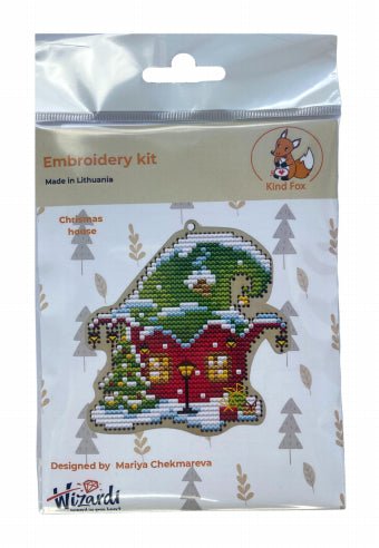 Kalėdinis namelis KF022/91 — šventinė dekoracija interjerui - kaSiulai.lt