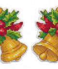 Kalėdinis siuvinėjimo komplektas „Varpeliai“ ant plastikinės kanvos 8,4×8,4 cm - kaSiulai.lt