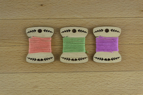 Kokybiškos siuvinėjimo bobinėlės „Raštas 2“ – 20 vnt. - kaSiulai.lt