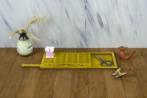 Kompaktiškas stalinis siūlų ričių organizatorius - kaSiulai.lt