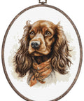 Luca - S siuvinėjimo komplektas su lankeliu „Kokerspanielis“, 16×16 cm - kaSiulai.lt