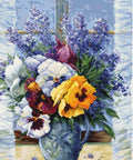 Luca‑S skaičiuoto kryželio siuvinėjimo rinkinys — Puokštė su našlaitėmis, 25×36 cm - kaSiulai.lt