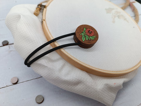 Magnetiniai laikikliai su gėlių motyvais, 2 vnt., KF040/2P - kaSiulai.lt