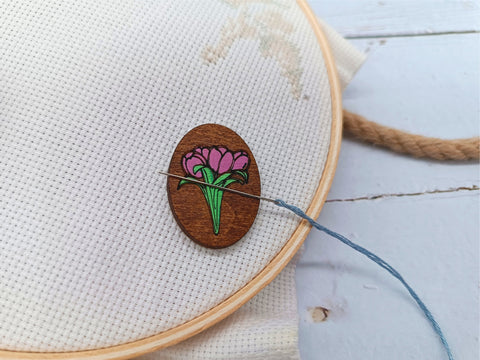 Magnetinis laikiklis adatoms „Gėlės“ KF059/204P - kaSiulai.lt