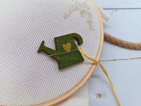 Magnetinis laikiklis siuvimo adatoms „Laistytuvas“ KF059/64 - kaSiulai.lt