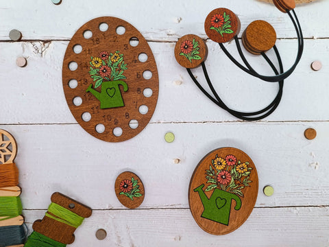 Magnetinis siuvimo adatos laikiklis „Gėlės“ KF059/205P - kaSiulai.lt