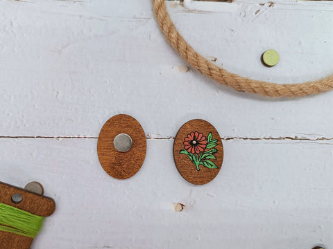 Magnetinis siuvimo adatos laikiklis „Gėlės“ KF059/205P - kaSiulai.lt