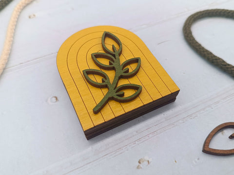 Medinė Boho adatinė — geltona KF056/111Y - kaSiulai.lt