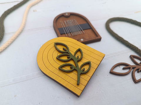 Medinė Boho adatinė — geltona KF056/111Y - kaSiulai.lt