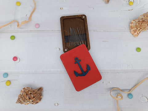 Medinis adatų dėkliukas Anchor KF056/39 rankdarbiams ir siuvimui - kaSiulai.lt