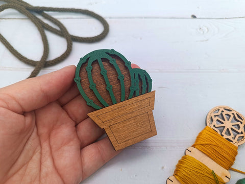 Medinis dėklas adatoms „Kaktusas“ KF056/114 - kaSiulai.lt