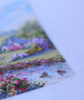 Merejka „Pavasaris“ – kompaktiškas kryželiu siuvinėjimo komplektas, 11,5×11,5 cm - kaSiulai.lt