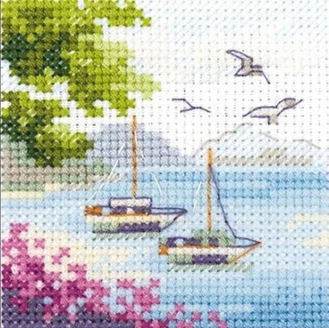 Mini siuvinėjimas kryželiu „Jūros vaizdas“ — Aida 14, 7×7 cm, 16 spalvų - kaSiulai.lt