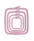 Nurge rožinis plastikinis stačiakampis siuvinėjimo lankelis 25×28 cm - kaSiulai.lt