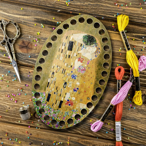 Wonderland Crafts siuvinėjimo siūlų laikiklis–organizatorius, dekoruotas, 12,5×20 cm