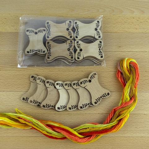 Plastikinės kortelės siūlų vyniojimui, 50 vnt. - kaSiulai.lt