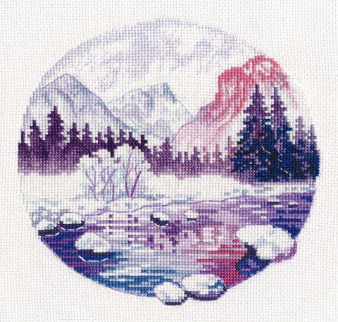 Purpuriniai sapnai — siuvinėjimas kryželiu, Zweigart 16 ct, 15×15 cm - kaSiulai.lt
