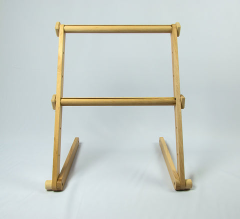Reguliuojamas siuvinėjimo stovas 30×60 cm – stabilus pagrindas rankdarbiams - kaSiulai.lt