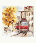 Rudens miestas su tramvajumi — skaičiuoto kryželio siuvinėjimo komplektas, 7×7 cm - kaSiulai.lt
