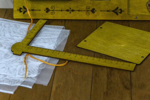 Siūlų ritinėlių stovas – kompaktiškas ir patikimas - kaSiulai.lt