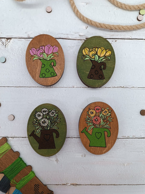 Siuvimo adatų medinis dėklas „Tulpės“ KF056/120P - kaSiulai.lt