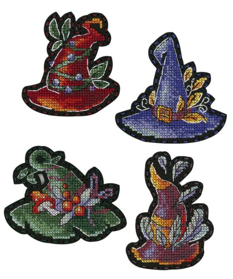 Siuvinėjimo ant veltinio komplektas „Magic Hats“ – ikonėlės ir magnetai - kaSiulai.lt