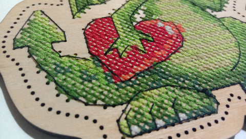 Siuvinėjimo komplektas „Fėja su žalia suknele“ — žavinga dovana kūrybai - kaSiulai.lt