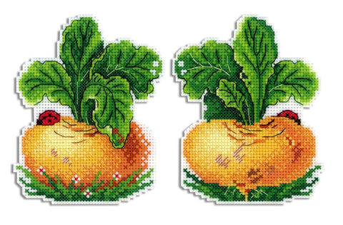 Siuvinėjimo komplektas kryželiu Aida 14, plastikinė kanva 12×9 cm, 16 spalvų - kaSiulai.lt
