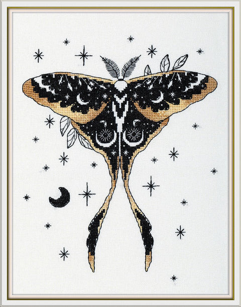 Siuvinėjimo komplektas kryželiu „Juodo aukso drugelis“ — prabangus dizainas - kaSiulai.lt