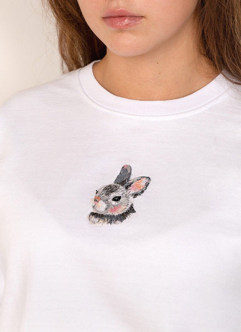 Siuvinėjimo komplektas kryželiu „Mažas zuikis“ 8×6 cm — pradedantiesiems - kaSiulai.lt