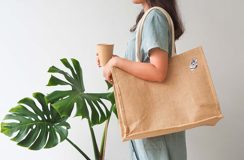 Siuvinėjimo komplektas kryželiu „Mažas zuikis“ 8×6 cm — pradedantiesiems - kaSiulai.lt