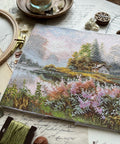 Siuvinėjimo komplektas kryželiu „Rūko žemė“, 19×19 cm — ramus peizažas - kaSiulai.lt