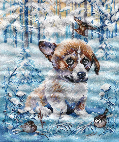 Siuvinėjimo komplektas kryželiu „Sniego šuniukas“, 20×22 cm, 18 ct, 26 spalvų - kaSiulai.lt