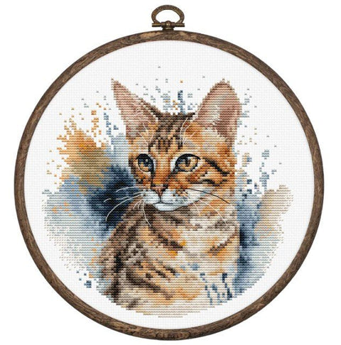 Siuvinėjimo komplektas kryželiu su lankeliu „Bengalo katė“ 16×16 cm — puiki dovana - kaSiulai.lt