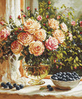 Siuvinėjimo komplektas kryželiu – vaza su rožėmis ir mėlynomis gėlėmis, 35×35 cm - kaSiulai.lt