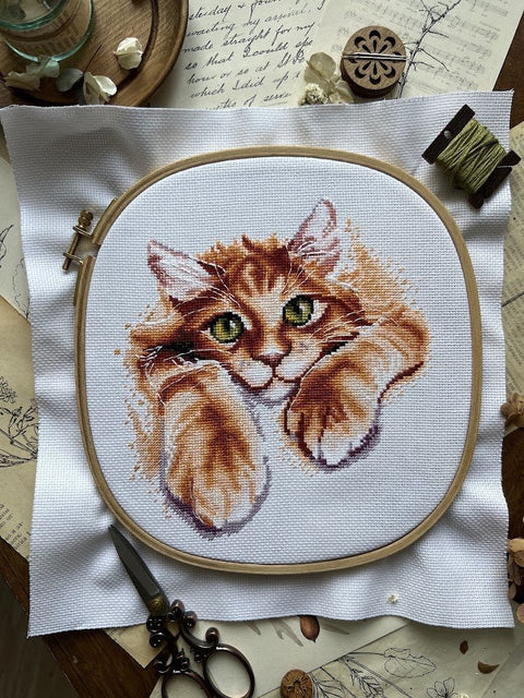 Siuvinėjimo komplektas „Raudona laimė“ 17×18,5 cm - kaSiulai.lt