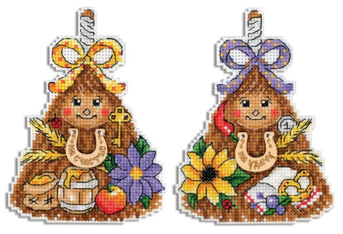 Siuvinėjimo komplektas „Šluotelės amuletas“ — talismanas laimei namuose - kaSiulai.lt