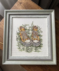 Siuvinėjimo komplektas "Sportbačiai" — Aida 14 ct, 19×22 cm, 26 spalvų - kaSiulai.lt
