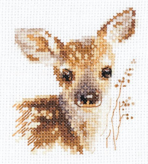 Siuvinėjimo komplektas Stirniukas — Aida 14, 7×9 cm, 13 spalvų - kaSiulai.lt