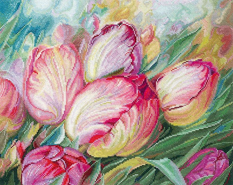 Siuvinėjimo komplektas „Tulpių motyvas“, Aida 16 ct, 31×25 cm, 66 spalvų - kaSiulai.lt