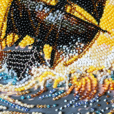„Po kaitria saule“ karoliukų siuvinėjimo paveikslo rinkinys ant drobės, 22x33 cm